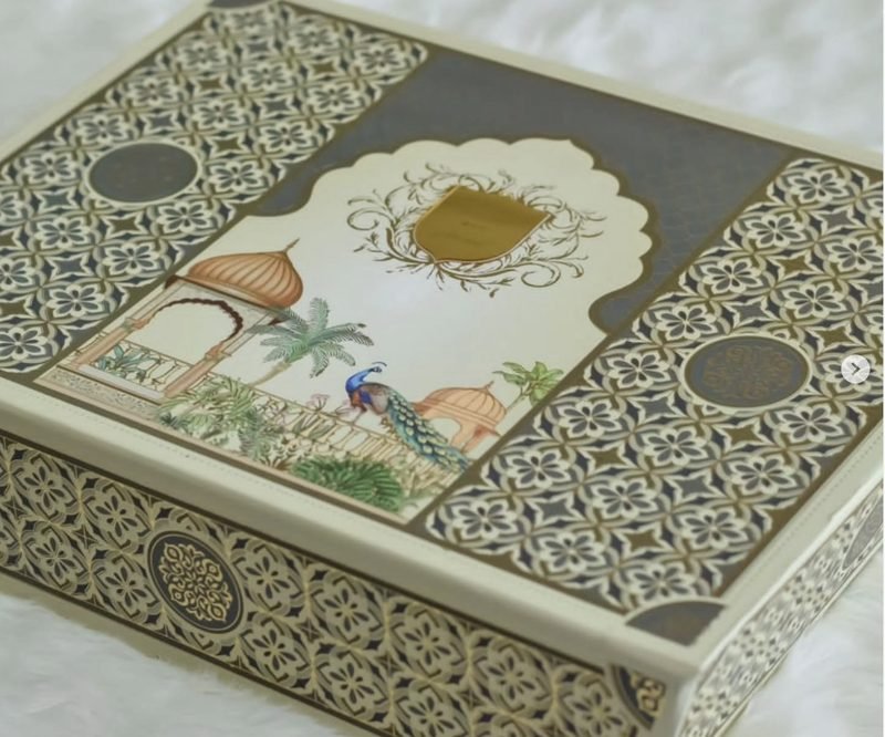 Box wedding invitations